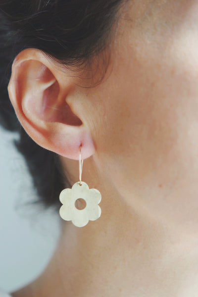 Daisy Flower Hoop Earrings 