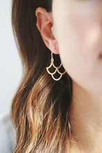 Load image into Gallery viewer, Vintage Inspired Ogee Earrings