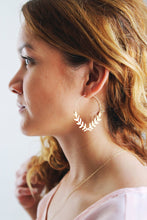 Load image into Gallery viewer, Laurel Wreath Hoop Earrings