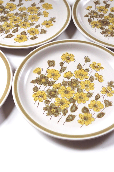 Vintage Plate With Flowers - Japanese Stoneware