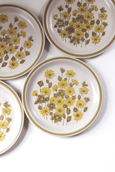 Vintage Plate With Flowers - Japanese Stoneware