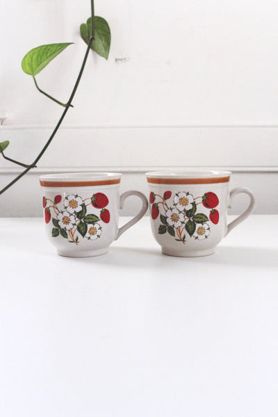 Vintage Coffee Mug - Strawberry Mug Stoneware Japan