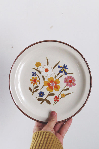 Vintage Plate With Flowers - Japanese Stoneware