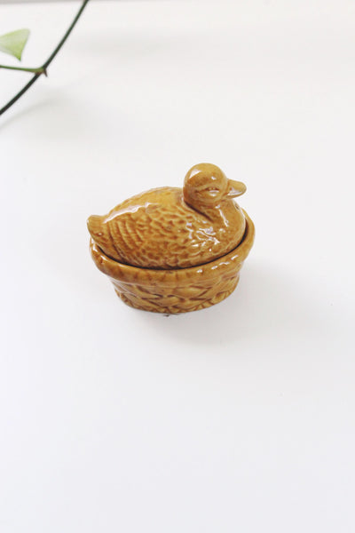 Vintage Ceramic Duck Basket Salt Pepper Shaker Set