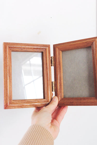 Vintage Oak Wood Bi-fold Double Hinged Picture Frame