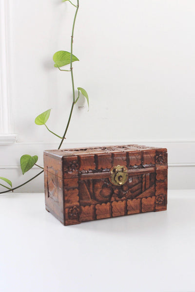 Vintage Hand-Carved Chinese Camphor Wood Trinket Jewelry Box