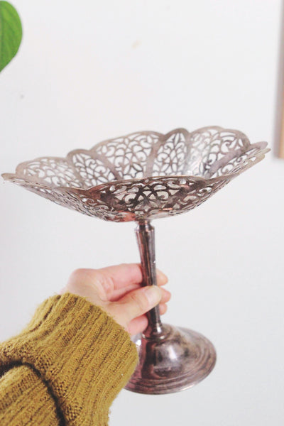 Vintage International Silver Co 1936 Lovelace Silverplate Pedestal Compote Candy Dish