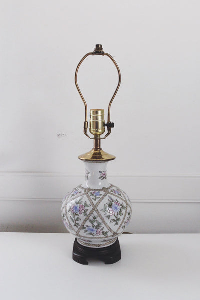 Vintage Chinese Chinoiserie Floral Porcelain Ceramic Ginger Jar Table Lamp