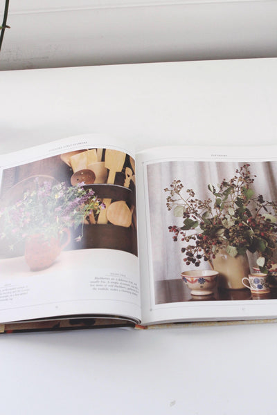 Country Style Flowers by Fionna Hill Vintage Hardcover Book