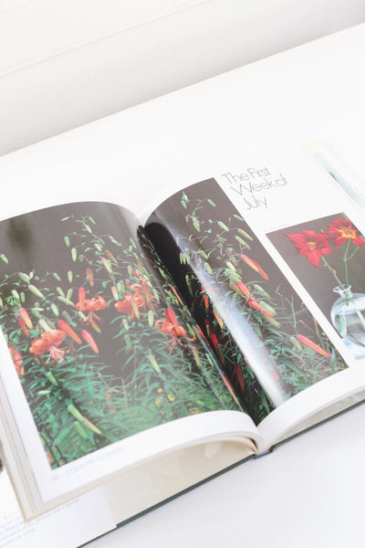 Lee Bailey's Country Flowers: Gardening and Bouquets from Spring to Fall Vintage Hardcover Book