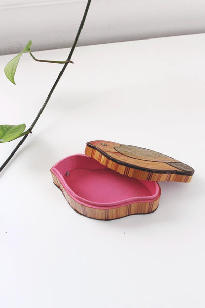 Vintage Bird-Shaped Woven Wicker Raffia Trinket Box