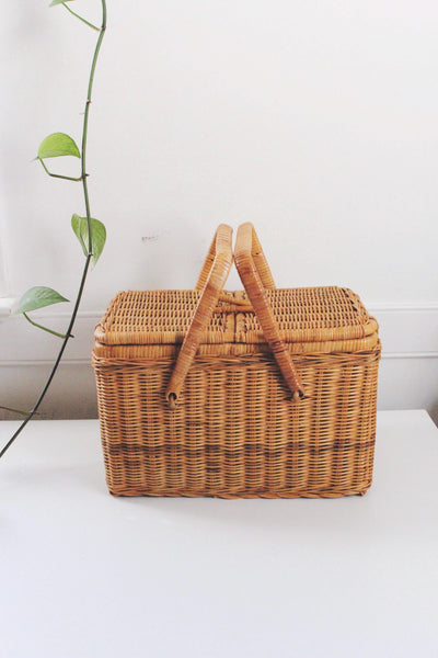 Vintage Hand Woven Rattan Wicker Picnic Basket Cottagecore