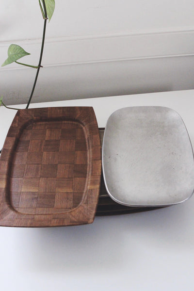 Vintage Mid Century Modern Teak Checkerboard Sizzler Platters or Serving Trays with Aluminum Plates, Set of 4