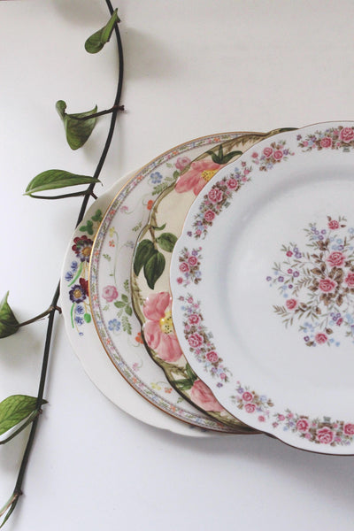 Vintage Mismatched China Dinner Plate Set - Cottagecore Vintage Dishes