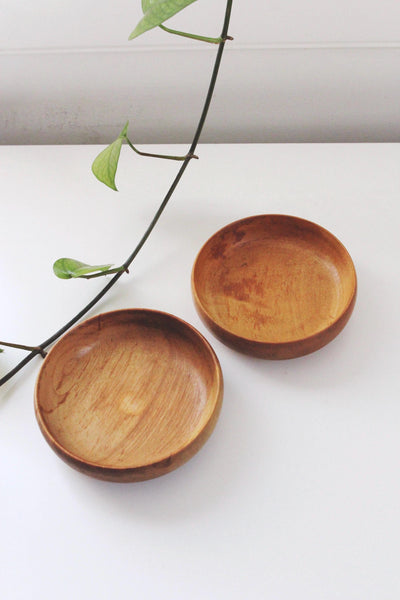 Vintage Mid-Century Modern Teak Wood or Acacia Wood Bowls - Set of 2