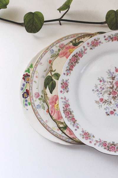Vintage Mismatched China Dinner Plate Set - Cottagecore Vintage Dishes