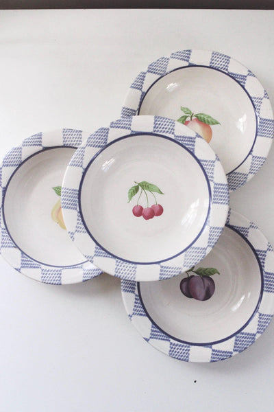 Set of 4 Vintage Pfaltzgraff Hopscotch Pattern Fruit Soup Bowls