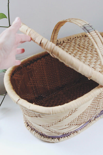 Vintage Picnic Basket - Woven Wicker Rattan - Cottagecore
