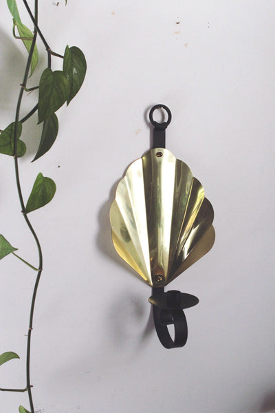 Vintage Brass Shell Wall Sconce Candlestick Holder, Nautical Hollywood Regency Decor