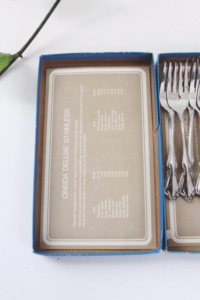 Vintage Stainless Steel Cutlery Flatware Set - Oneida Gillidacraft Deluxe - Forks Spoons