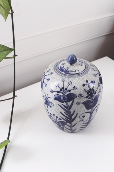Vintage Ginger Jar, Temple Jar - Chinese Chinoiserie Floral Blue and White Porcelain
