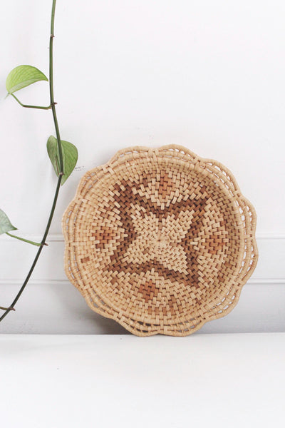 Vintage Woven Rattan Basket Wall Hanging - Star Design