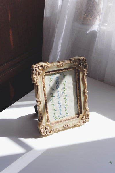 Vintage Ornate Gold Picture Frame - Cross Stitch Embroidery - 3x4.5" Photo