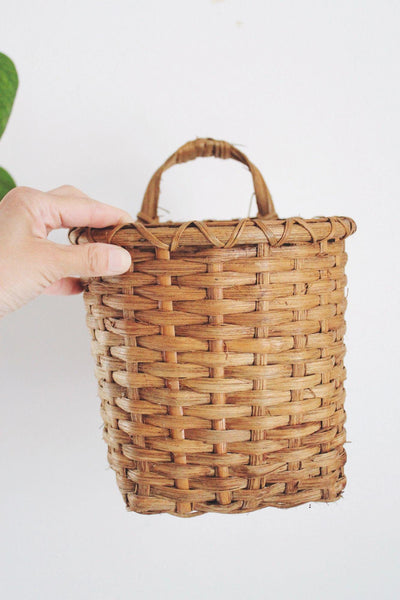 Vintage Hand Woven Wall Hanging Basket Pocket Splint Wood Farmhouse Rustic Boho