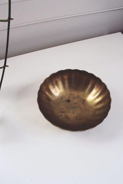 Vintage Brass Fluted Bowl Centerpiece Scalloped Trinket Dish Planter Mid Century