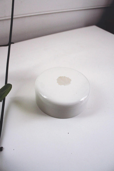 Vintage Estée Lauder White Linen Perfumed Body Powder Shell New Unopened Sealed