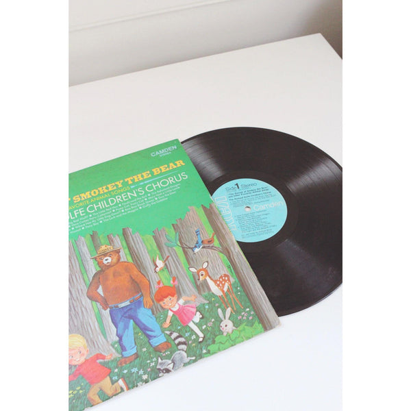 The Ballad Of Smokey The Bear Vinyl Record By The Richard Wolfe Childrens Chorus RCA Camden CAS-1166