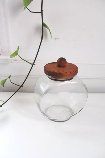 Vintage Anchor Hocking Glass Penny Candy Jar Canister Wooden Lid Farmhouse Rustic Countertop