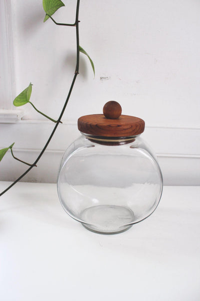 Vintage Anchor Hocking Glass Penny Candy Jar Canister Wooden Lid Farmhouse Rustic Countertop