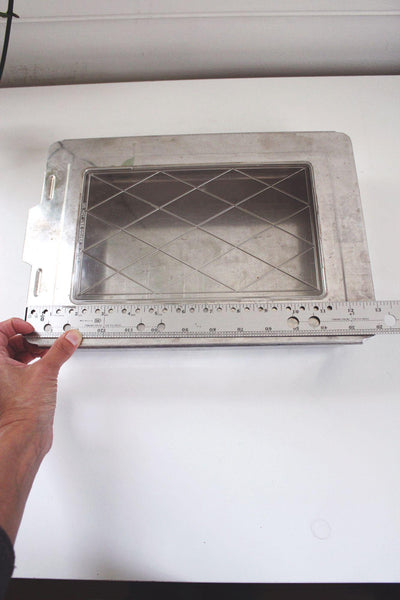 Vintage Mirro Aluminum Cake Baking Pan Sliding Lid Diamond MCM Mid Century Modern