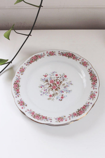 Vintage Remington Fine China Red Sea Floral Dinner Plate Floral Rose Set of 2 Gold Trim