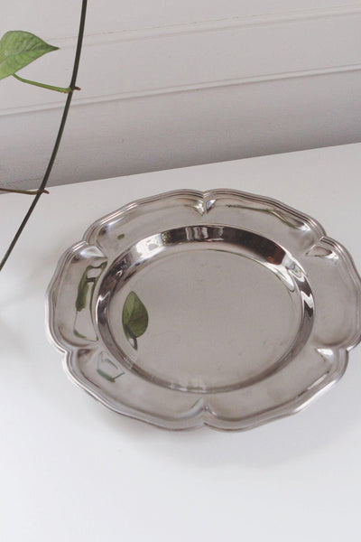 Vintage Silver-Plated Scalloped Edge Serving Platter Plate Trinket Dish Catchall Flower