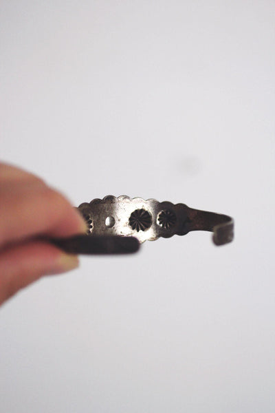 Vintage Southwestern Sterling Silver Turquoise Cuff Bracelet Stamped Scalloped