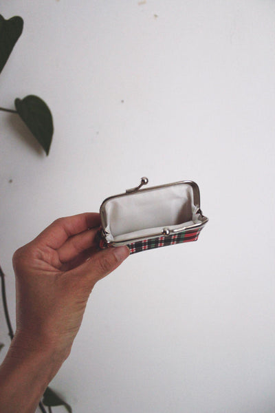 Vintage Red Green Tartan Plaid Coin Purse With Metal Kiss Lock Clasp Closure