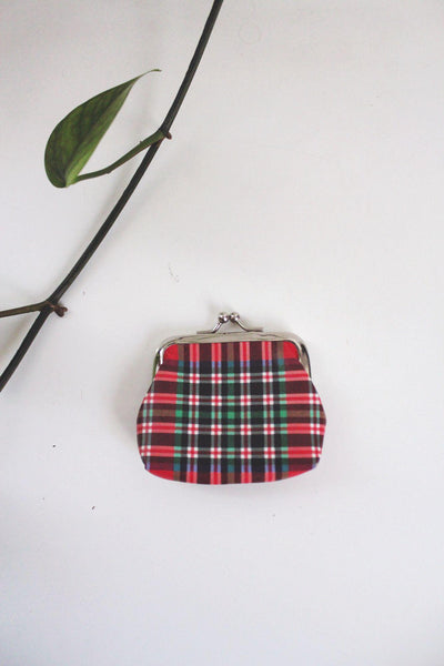 Vintage Red Green Tartan Plaid Coin Purse With Metal Kiss Lock Clasp Closure