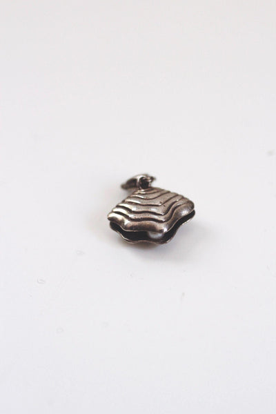 Vintage Sterling Silver Clamshell Hidden Pearl Charm Pendant 3D Shell Coastal Ocean