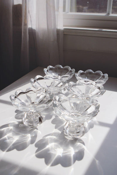 Set Of 6 Vintage L.E Smith Scalloped Glass Pedestal Candle Holder Scalloped Bowl Flower