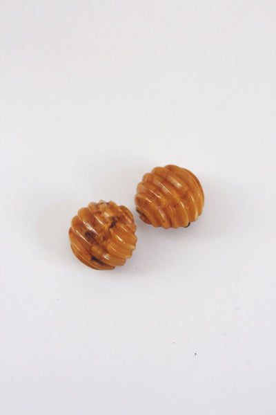 Vintage Carved Butterscotch Bakelite Button Clip-On Earrings Marbled Art Deco 30s 40s