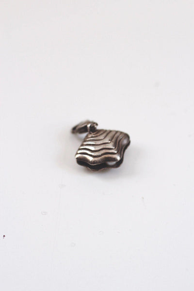Vintage Sterling Silver Clamshell Hidden Pearl Charm Pendant 3D Shell Coastal Ocean
