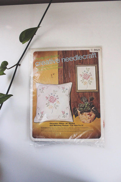 Vintage Creative Needlecraft Cross-Stitch Kit No. 8521 Roses Pillow Picture Craft New Sealed