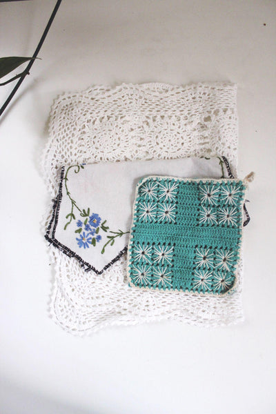 Handmade Vintage Crochet Embroidered Linens Textile Lot White Doily Napkin Pot Holder