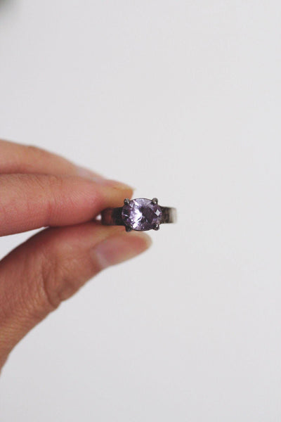 Vintage Sterling Silver Amethyst Ring Oval Purple Gemstone 4 Rustic Minimalist