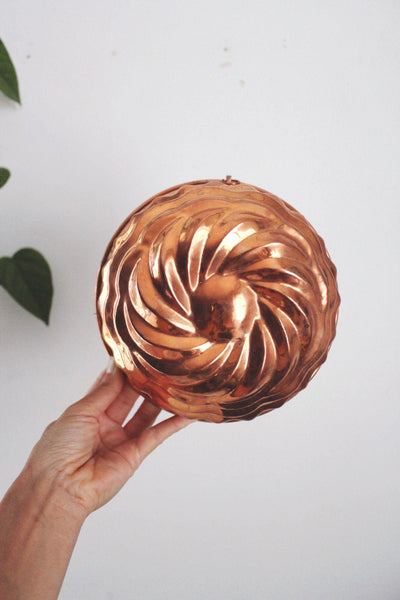 Vintage Copper Swirl Bundt Cake Mold Wall Hanging Pinwheel Rustic Farmhouse