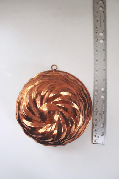 Vintage Copper Swirl Bundt Cake Mold Wall Hanging Pinwheel Rustic Farmhouse