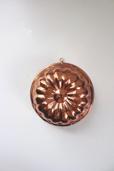 Vintage Copper Fluted Cake Jellow Mold Wall Hanging Rustic Farmhouse Kitchen Decor