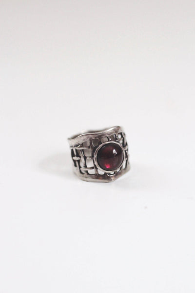 Modernist Brutalist Sterling Silver Garnet Statement Ring Grid Net A.S. Israel 925 Size 5